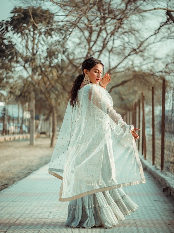 Gulbahar Chikan Kurti